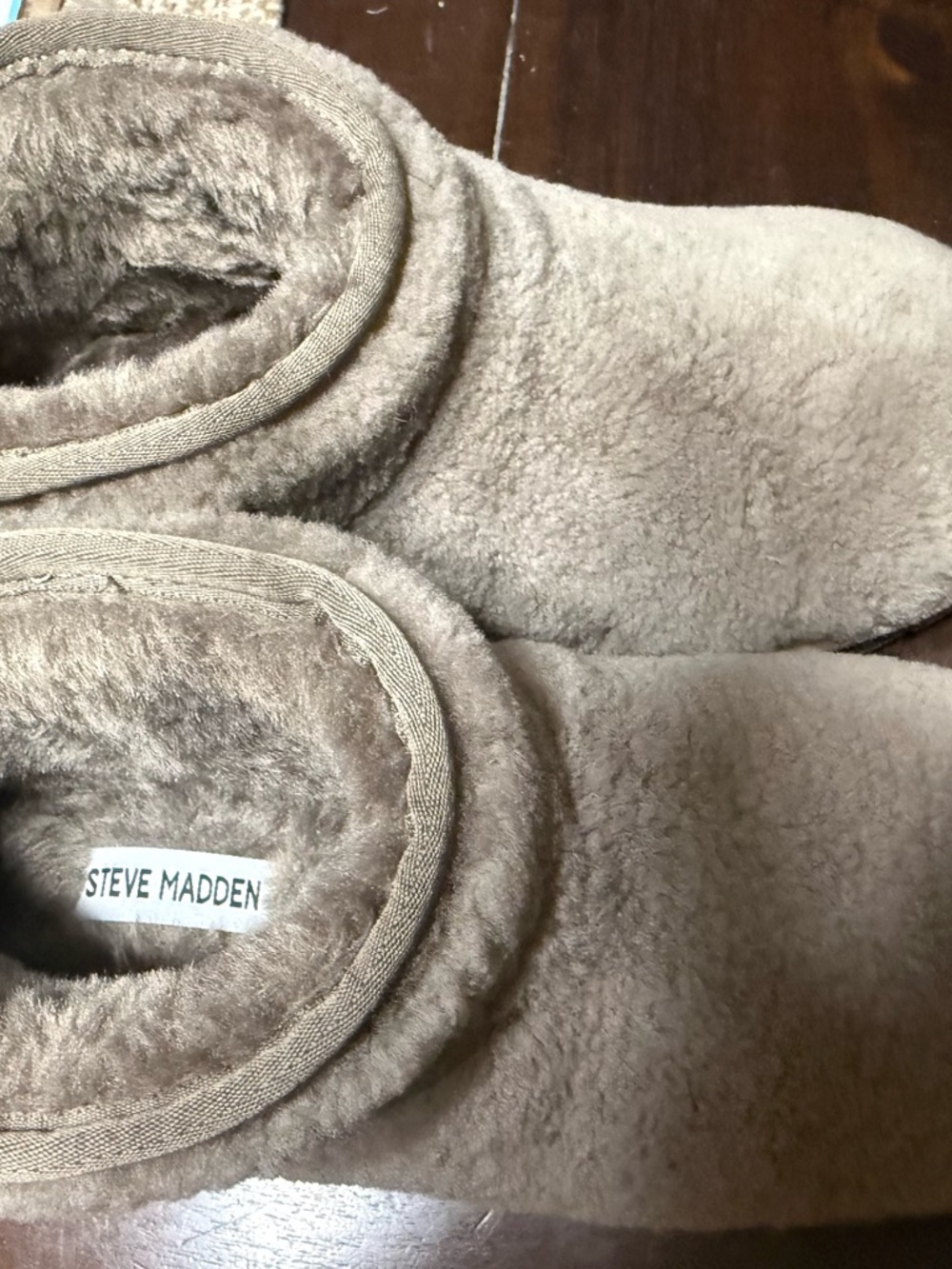 Steve Madden Brand New Never Worn Plush Taupe Fleece Slip-On Booties